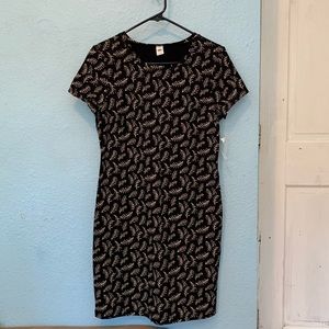 Short sleeve casual dress